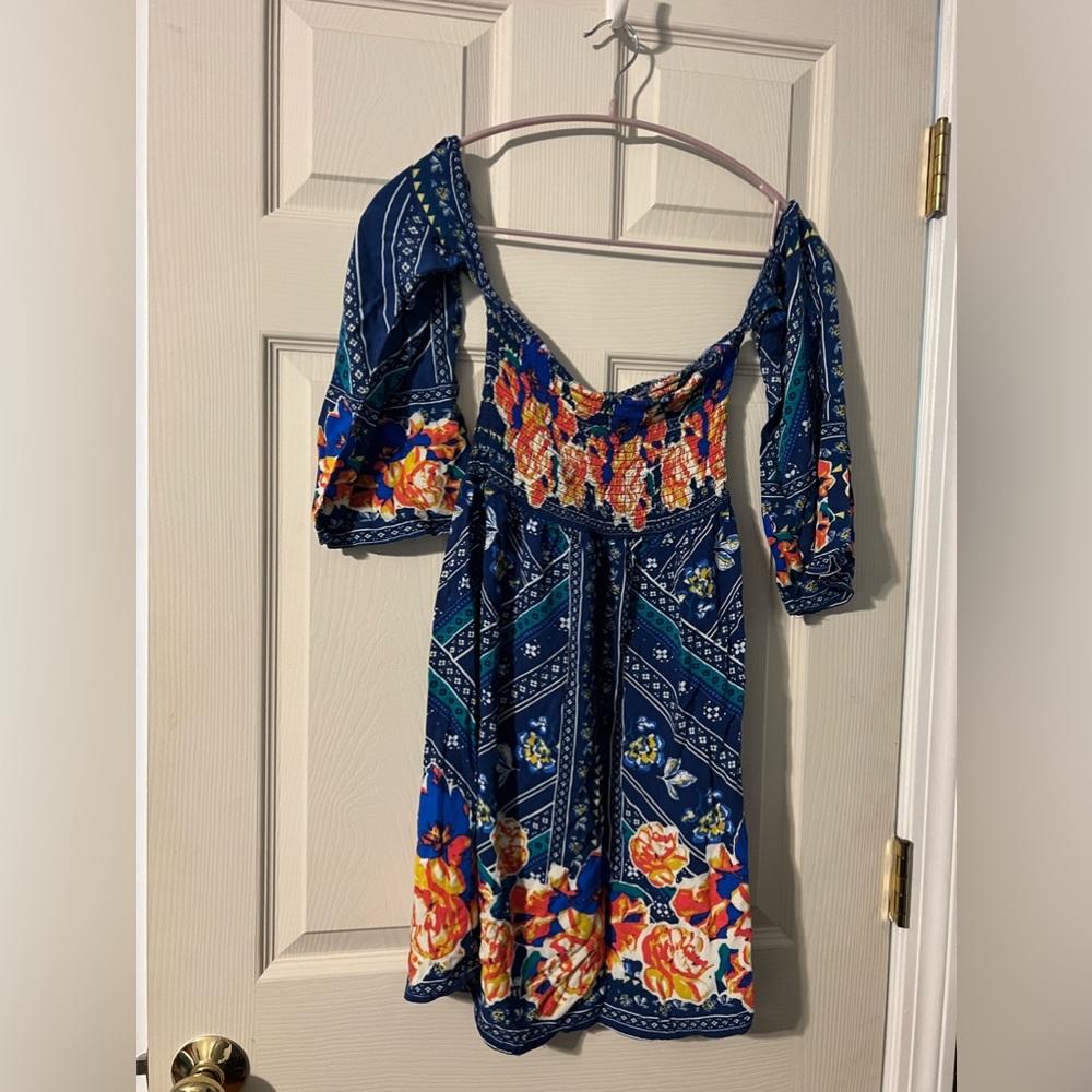 Flying Tomato blue floral Medium Flowy dress